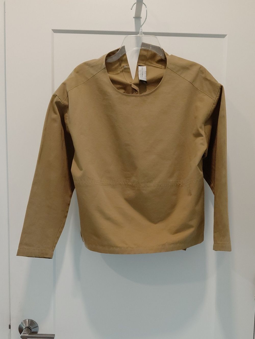 Designer Minimalist Tan Long Sleeve Boxy Top...SIZE 8...."As Is"..
